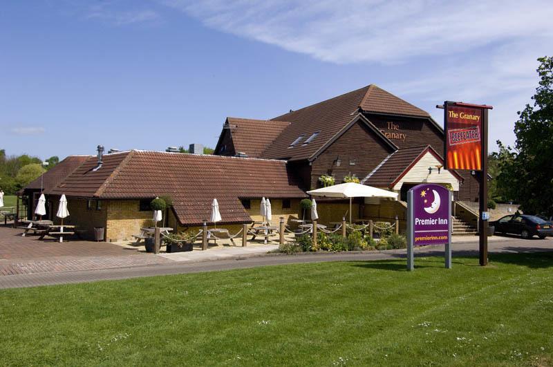 Premier Inn Peterborough - Ferry Meadows Extérieur photo