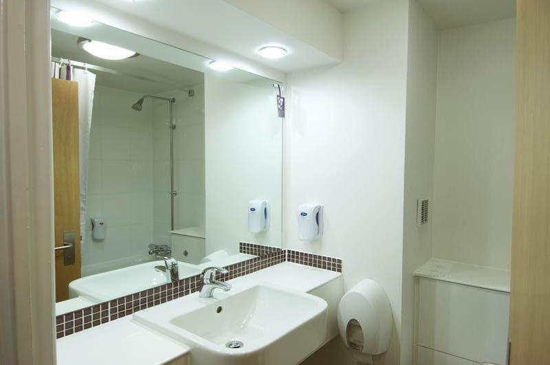 Premier Inn Peterborough - Ferry Meadows Extérieur photo